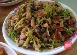 豆腐皮炒肉的做法图解3