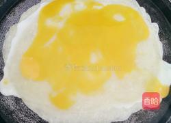 家庭版煎饼果子的做法图解4