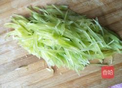 糖醋莴笋丝的做法图解2