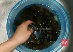 凉拌黑木耳的做法图解2