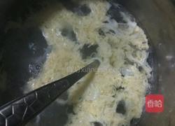 紫菜虾米蛋花汤的做法图解2