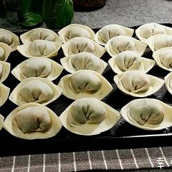 元宝馄饨～青菜鲜肉虾粒馅的做法[图]