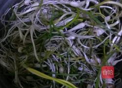 芊蔴蒜炒鸡蛋的做法图解2