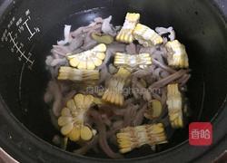胡萝卜玉米猪肚汤的做法图解3