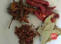 煮五香花生米的做法图解2