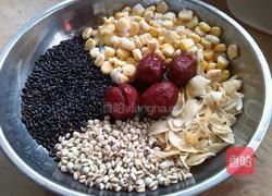 红枣百合杂粮粥的做法图解1