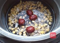 红枣百合杂粮粥的做法图解3
