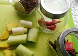 香辣炒鸡腿的做法图解3