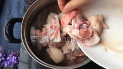 黄豆炖猪脚的做法图解3