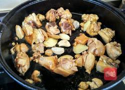 杏鲍菇烧鸡腿的做法图解7