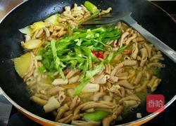 青椒炒鹅肠的做法图解5