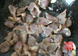 小玉米炒鸭肫的做法图解7