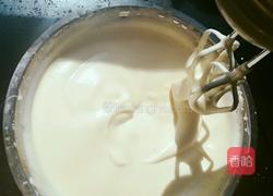 瑞士蛋糕卷的做法图解4