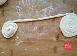 奶香千层花卷的做法图解6