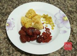 红枣银耳羹的做法图解1