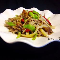 大球盖菇炒肉的做法[图]