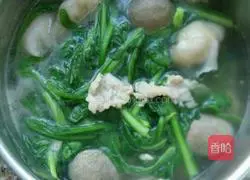 Illustration of how to make fried rice noodles and chrysanthemum soup 5