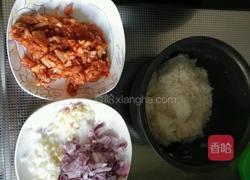 泡菜炒饭的做法图解1