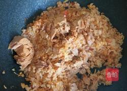 泡菜炒饭的做法图解4