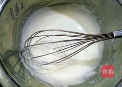 青井老师の酸奶戚风的做法图解3