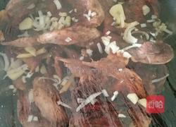 油炸鹌鹑的做法图解2