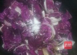 爆炒紫甘蓝的做法图解4