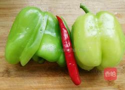 素炒青椒丝的做法图解1