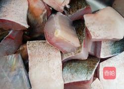 红烧鲢鱼块的做法图解1