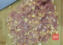 玉米鲜肉锅贴的做法图解4