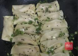 玉米鲜肉锅贴的做法图解15