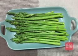 培根卷芦笋的做法图解3
