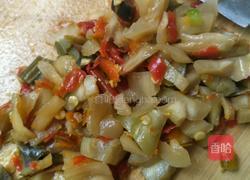 辣椒炒脆大头萝卜的做法图解2