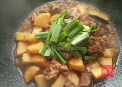 土豆焖排骨的做法图解10