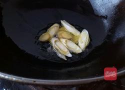 黄辣丁平菇豆腐汤的做法图解6