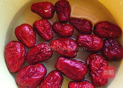 心太软(红枣夹糯米)的做法图解2
