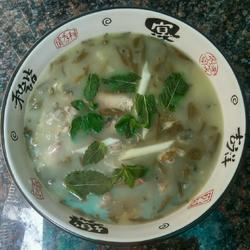 鲫鱼莼菜汤的做法[图]