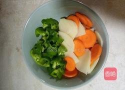 青椒双色片的做法图解1