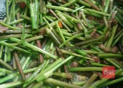 野芹菜炒牛肉的做法图解8