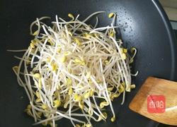 黄豆芽煎豆腐的做法图解3