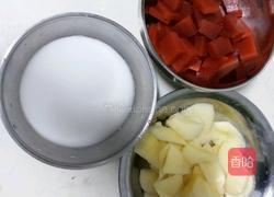 山楂苹果汤的做法图解2