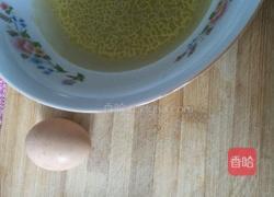 鱼汤蛋花蝴蝶面的做法图解1