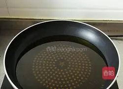 Illustration of how to make golden steamed buns 4