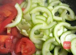 番茄炒西葫芦的做法图解2