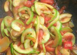 番茄炒西葫芦的做法图解4
