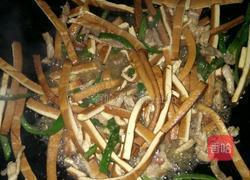 豆干炒肉的做法图解6