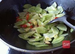 猪肉木耳炒青笋的做法图解7