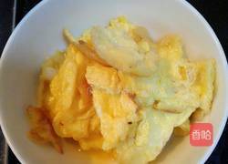 蒜毫炒鸡蛋的做法图解3