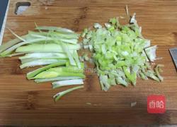 芹菜猪肉饺子的做法图解4