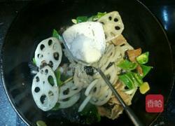 莲藕木耳炒肉片的做法图解12