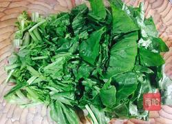 菠菜手擀面的做法图解2